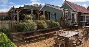 Why walkers love this coastal café that sits right on the beach