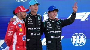 Leclerc sbatte nelle qualifiche del GP di Catalogna: «Mi vergogno». La Ferrari di Hamilton in prima fila, Antonelli terzo
