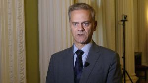Borko Stefanović poziva Petera Mađara da nastavi sa borbom protiv korupcije