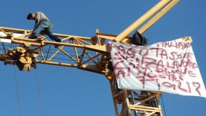 Anarchici e la campagna di fuoco per Cospito: le richieste della Procura
