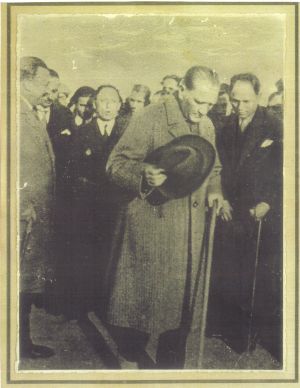 Gazi M.K. Atatürk 11 Haziran 1937 ‘de bütün tüm taşınır, taşımaz varlıklarını Türk milletine bırakmıştı