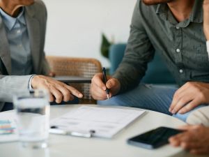 Are you getting good advice from a financial influencer or just hype? Here's how to tell Financial information is everywhere, and it's not all created equal. Here's how to tell the difference before you act on advice that wasn't made with your situation in mind.
