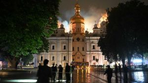Il defensor fidei Putin brucia le cattedrali