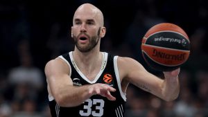 Potpisao na dve godine: Kalates napustio Partizan, ali će i dalje nositi crno-beli dres