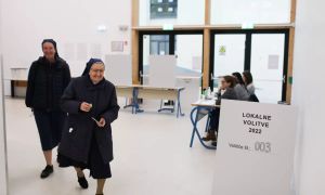 Odvzem volilne pravice: “Lahko bi šlo za neposredno diskriminacijo”