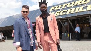Oggi, 16 giugno, comincia Pitti Uomo. Il nuovo must? È la 'shacket'