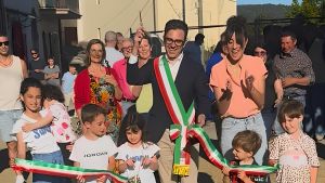 Dalla Padella alla festa. Marroneto ’brinda’ alla sua nuova piazza