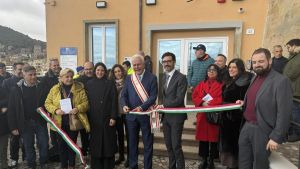 Emergenza medici di base. Cittadini infuriati. Interviene anche il sindaco