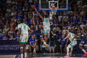 Basket / Finale Elite 2 : l’Elan Béarnais s’arrache à Poitiers (72–81) et gagne le droit de revenir au Palais