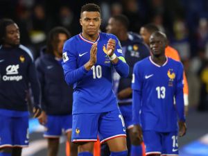 Mbappé, Dembélé, Cherki… Ne tombons pas dans le piège de la division « raciale »