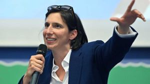 Schlein la cattolica. Cerca la ricucitura con l’area Delrio (per evitare altre uscite). Ma anche sponde Oltretevere