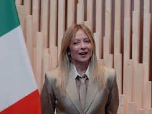 G7 Evian, il bilaterale della premier Meloni con il Primo Ministro del Canada, Mark Carney. Immagini