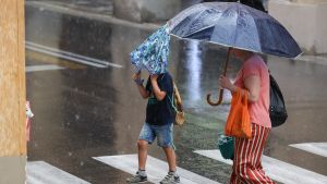 Campania, allerta meteo gialla per temporali