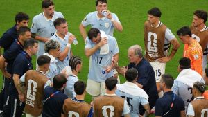 Tres minutos de frenesí en el estadio: la americanización del fútbol en un trago de agua