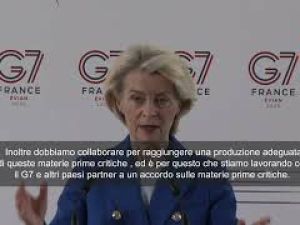 Von der Leyen al G7: Dobbiamo collaborare sulle materie prime critiche