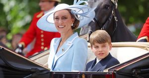 A nova cor tendência de Kate Middleton para o verão europeu