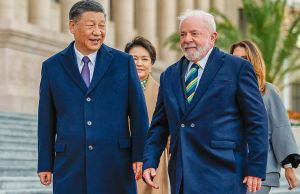 Exclusivo! China bate recorde de comércio enquanto o Ocidente queima bilhões em guerras e genocídios