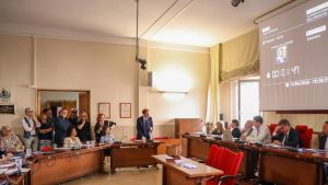 Consiglio comunale, buona la prima. Accordo bipartisan per il presidente