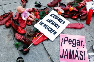 Los jueces desprotegen a los hijos de las mujeres maltratadas