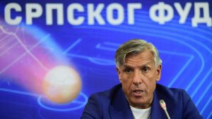 Mesina odbacio tvrdnje da je bio pod pritiskom prilikom donošenja odluka: „Niko nije uslovljavao moje izbore“