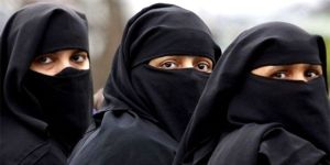Sebastián Urbina: «Podemita con burka»