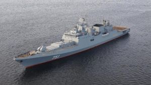 Nave da guerra russa spara verso uno yacht nella Manica: aperta un’inchiesta