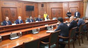 Strano privatno obrazovanje se plaća, da li na mostu ili na ćupriji: Ko će snositi troškove Vučićevog obećanja?