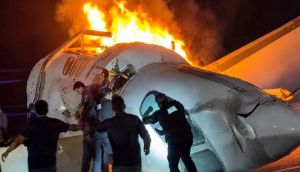 Laredo plane crash near Loop 20 leaves 1 dead, 5 injured in Texas