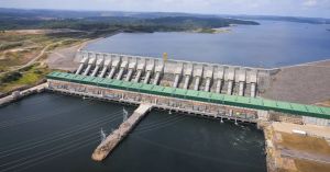 Belo Monte segura a energia na estreia do Brasil na Copa