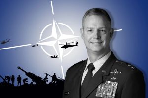 Pilot na čelu NATO-a