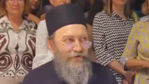 “I ja sam student”: Ko je arhimandrit Metodije, iguman manastira Hilandar, koji priča o veri i ne deli ljude?