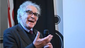 Carlo Ginzburg, la magnifica mente che tra benandanti e streghe reinventò la Storia