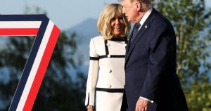 VIDEO Čitač s usana razotkrio Trumpa, nakon poljupca s Brigitte izrekao je ove riječi