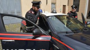 Nota imprenditrice rapinata, terrore in villa: “Ci hanno legato con le fascette”. Bottino da oltre mezzo milione
