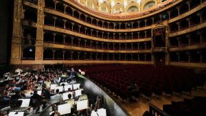 Stravinskij inaugura il Teatro dell’Opera, Netrebko e Bartoli le star