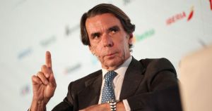 El revelador silencio de Aznar sobre Zapatero: decenas de informes de FAES contra el Gobierno y ni uno del caso Plus Ultra