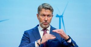Vi trenger ikke mer usikkerhet og politiske omkamper
