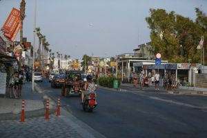 Israeli arrested in Cyprus on suspicion of attempted murder in knife brawl
