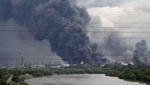 Mosca in fiamme apre una squarcio sulla guerra russa anche per i putiniani che mettono piede a Kyiv