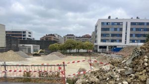 La ampliación del pabellón de La Calzada acelera e inicia la cimentación de la nueva estructura