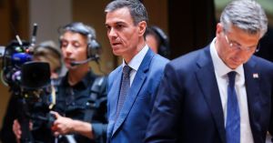 Sánchez hace de crupier: no va más