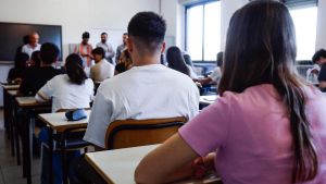 Temperature alte, vacanze lunghe e basso apprendimento. La vera emergenza scolastica