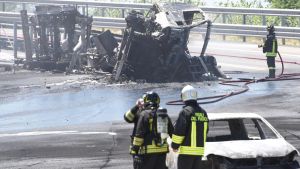 Incendio al casello di Riccione, gli automobilisti terrorizzati: “Sembrava l’inferno. Si vedevano solo fumo e fiamme”