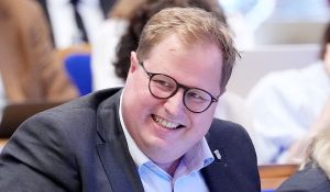 Mye drama. Men overraskende kjedelig