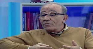 Bila’nın “Tarafsızlığı”: Demokrasi Krizini İki Taraf Arasındaki Anlaşmazlığa İndirgemek
