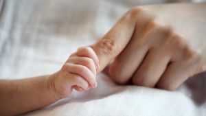 Il bonus bebè lo offre l’azienda: 500 euro e possibilità di part time al rientro al lavoro