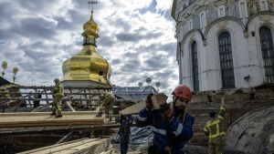 Vi skal genopbygge klosteret i Kyiv – for Ruslands ondskab kan kue og undertrykke, men må aldrig vinde