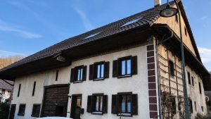 Historisches Bauernhaus in der Schweiz kommt unter den Hammer: Mindestgebot liegt bei null Franken