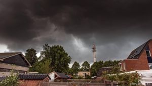 Ook code oranje in Brabant en Zeeland om onweer