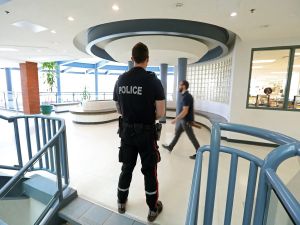 Opinion: Why I give top marks to school resource officer programs